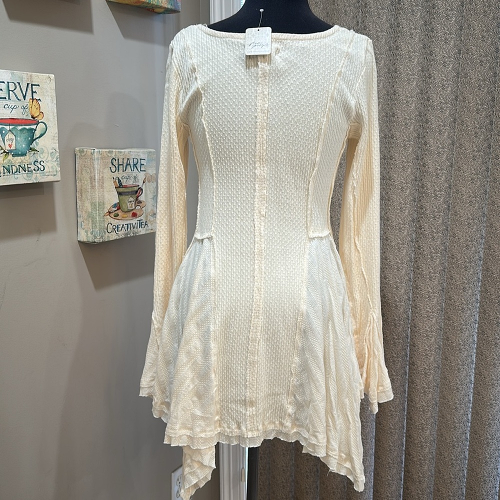 Free people Ivory pull-over stretch top - size L - Picture 3 of 6